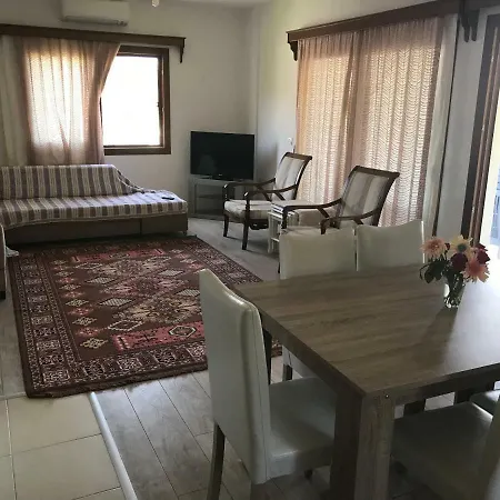 Gumusluk Koyunbabada Denize Sifir Ev Apartment