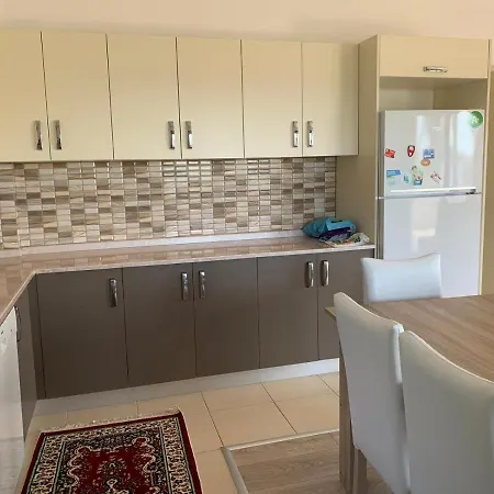 Apartment Gumusluk Koyunbabada Denize Sifir Ev Giris