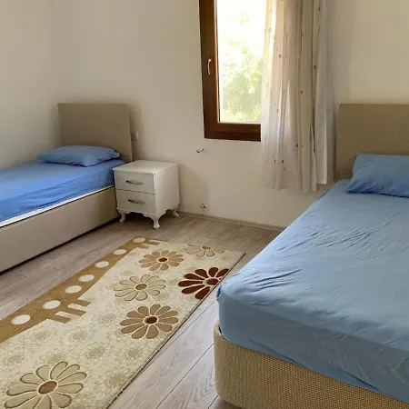 Gumusluk Koyunbabada Denize Sifir Ev Apartment *