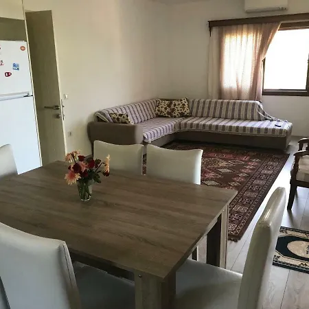 Gumusluk Koyunbabada Denize Sifir Ev Apartamento